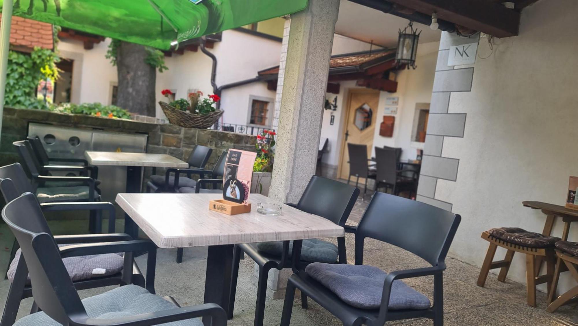 Brne Rooms Postojna Exterior photo